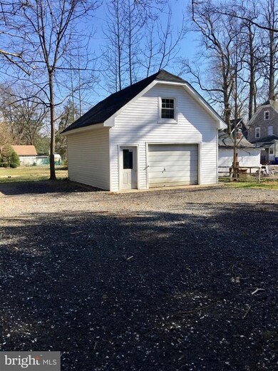 314 Grape St, Hammonton, NJ 08037 - photo 3