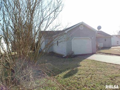 1612 Dorris Heights Rd, Harrisburg, IL 62946 - photo 6