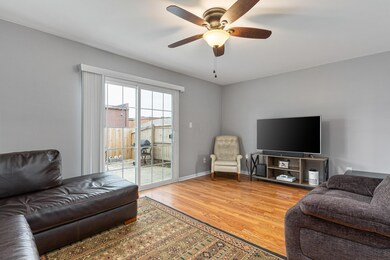 73 Tarryton Ct W_10