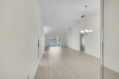 9581 Tavernier Dr, Boca Raton, FL 33496 - photo 4