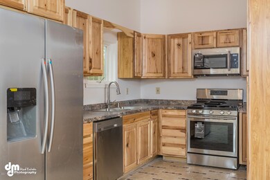 7067 S Gilleys Cir Wasilla AK-large-012-
