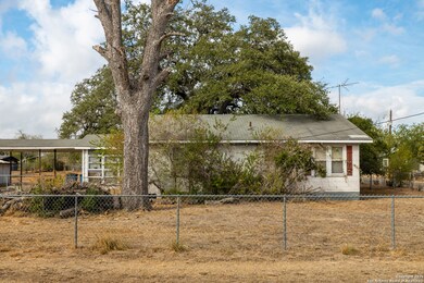 529 Avenue E, Poteet, TX 78065 - photo 5