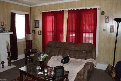Ist floor apt living room