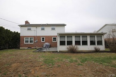 1827 Johnston Dr, Bethlehem, PA 18017 - photo 7