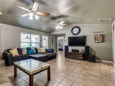 119 Camaron Dr, Shawnee, OK 74804 - photo 4