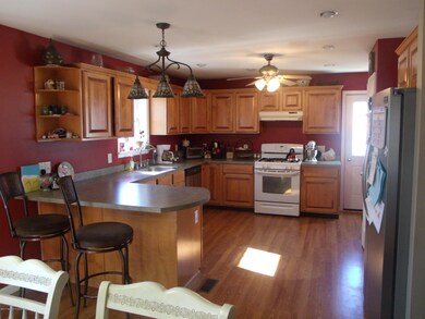 16 Dwyane St, Oceanport, NJ 07757 - photo 2