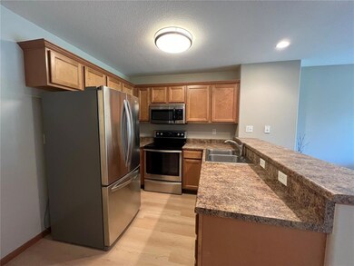 3720 37th Ave SW unit C, Cedar Rapids, IA 52404 - photo 6