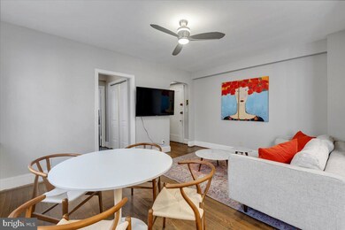 1301 Longfellow St NW unit 207, Washington, DC 20011 - photo 5