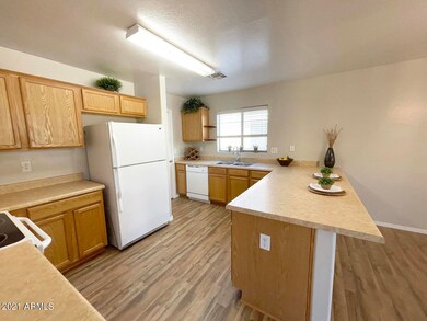 43760 W Magnolia - 7