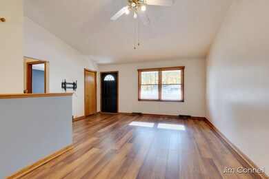 347 Duke of York Ct NW, Comstock Park, MI 49321 - photo 4