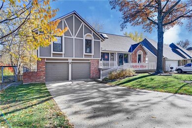 8629 Alden St, Lenexa, KS 66215 - photo 2