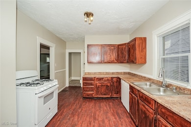 1556 Dille Rd, Euclid, OH 44117 - photo 7