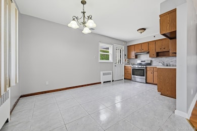 850 First Ave, Franklin Square, NY 11010 - photo 5