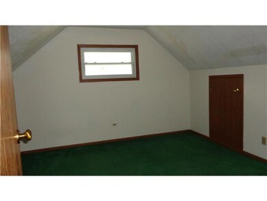 4098 Virginia Cir E, Columbus, OH 43213 - photo 3