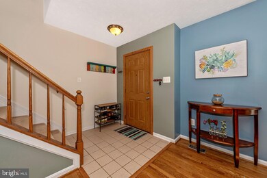 8120 Arrowhead Ct, Frederick, MD 21702 - photo 4