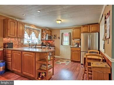 10 Peach Dr, Boyertown, PA 19512 - photo 7
