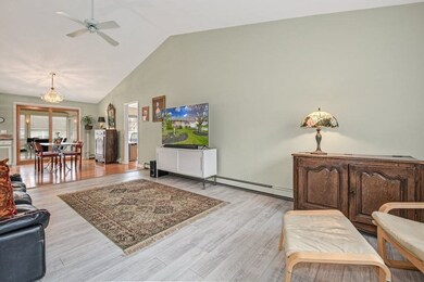 51 Deacon St unit 51, Northborough, MA 01532 - photo 5