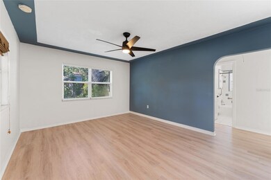 4939 Woodland Dr, Saint Petersburg, FL 33708 - photo 7