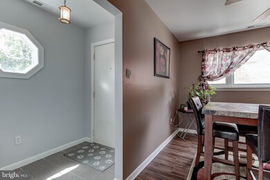 1211 Leiper St, Crum Lynne, PA 19022 - photo 4