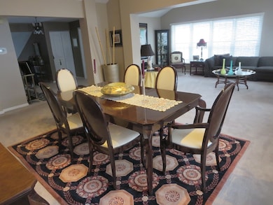 102 Yale Ct unit 34LH10, Glenview, IL 60026 - photo 5