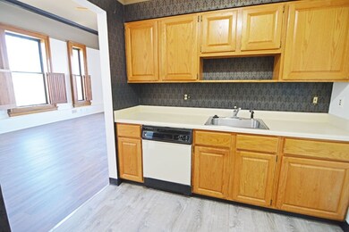 Classical High Condominiums unit 413 &H5, Springfield, MA 01103 - photo 2