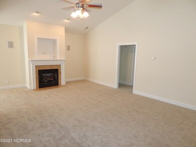912 Dearborn Ct, Winterville, NC 28590 - photo 5