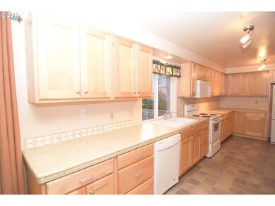 20680 SW Florence St, Beaverton, OR 97007 - photo 7