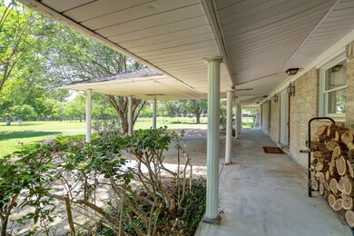 2020 Lundy Ln, Friendswood, TX 77546 - photo 5