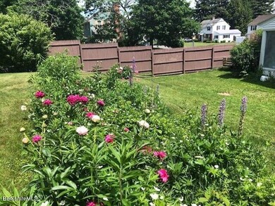 121 Elberon Ave, Pittsfield, MA 01201 - photo 7