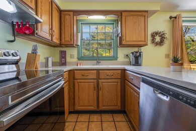 30 Bartlett St unit 30, Northborough, MA 01532 - photo 7