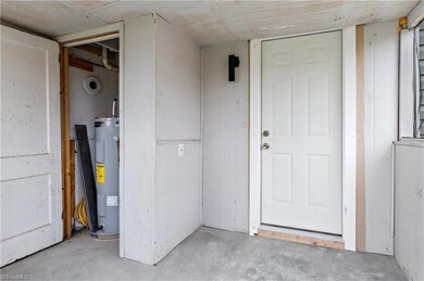 Screen Back Porch Closet