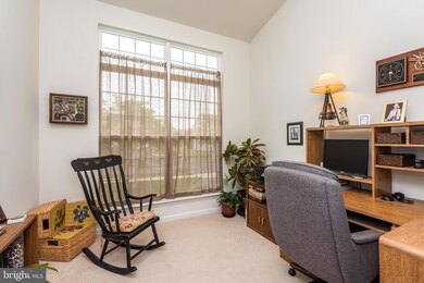 326 W Armstrong Dr, Fountainville, PA 18923 - photo 7