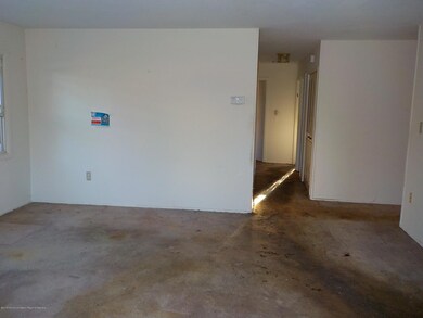 14 Drexel Ln, Matawan, NJ 07747 - photo 5