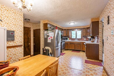 27 Rita St, MerriMacK, NH 03054 - photo 6