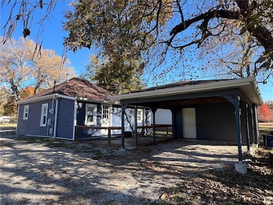 1013 W 2nd St, Pittsburg, KS 66762 - photo 3