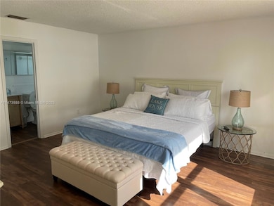 296 Lake Pearl Dr, Lake Placid, FL 33852 - photo 4