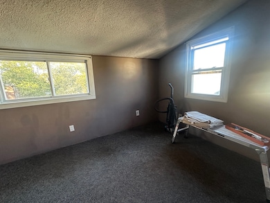 176 Adelaide St unit 3, Hartford, CT 06114 - photo 4