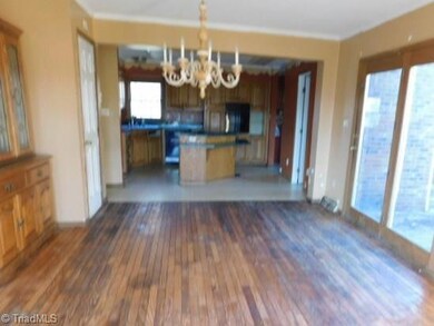 1315 Willow Downs Ct, Asheboro, NC 27205 - photo 5