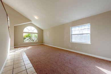 720 Sunset Lakes 7