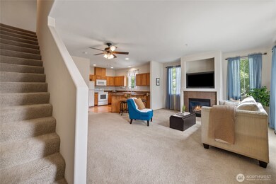 2420 Simmons St unit B, Dupont, WA 98327 - photo 4
