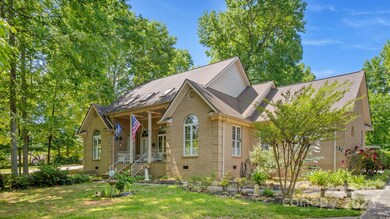 438 Lake Shore Dr, Fort Mill, SC 29715 - photo 3