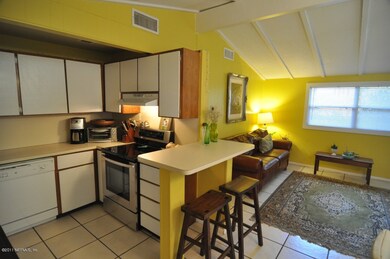 7135 Oakwood Dr, Jacksonville, FL 32211 - photo 4