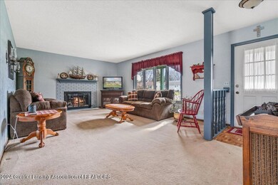 6818 Cardinal Ln, Lansing, MI 48917 - photo 5