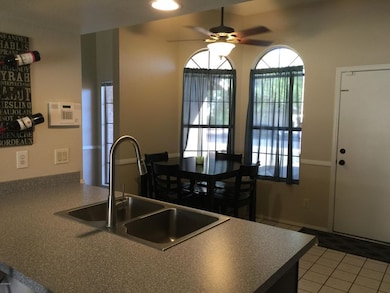 Eat-in Kitchen