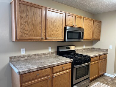 2777 Grand Fir Dr, Greenwood, IN 46143 - photo 5