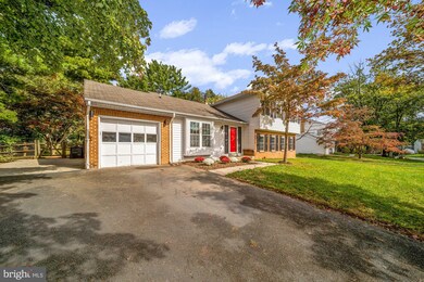 14869 Dufief Dr, North Potomac, MD 20878 - photo 3