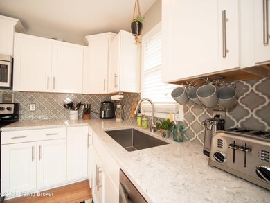 7214 Hassock Dr (35 of 74)