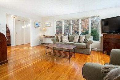 8 Haven Rd, Medfield, MA 02052 - photo 4