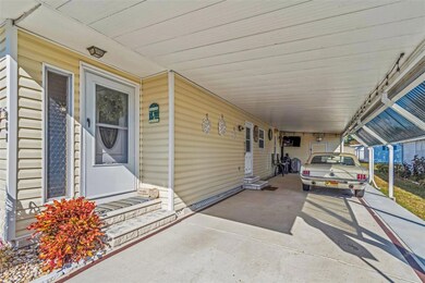 261 Sago Palm St, Largo, FL 33778 - photo 4