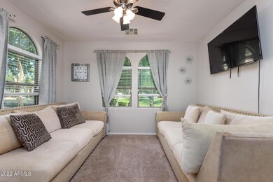 Hawes- Inviting living room